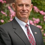 Kent Leonhardt headshot